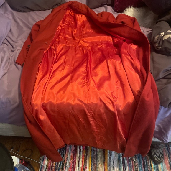 VINTAGE 1060’s Blood red Wool ankle length coat. 1960’s vintage. - Picture 3 of 5